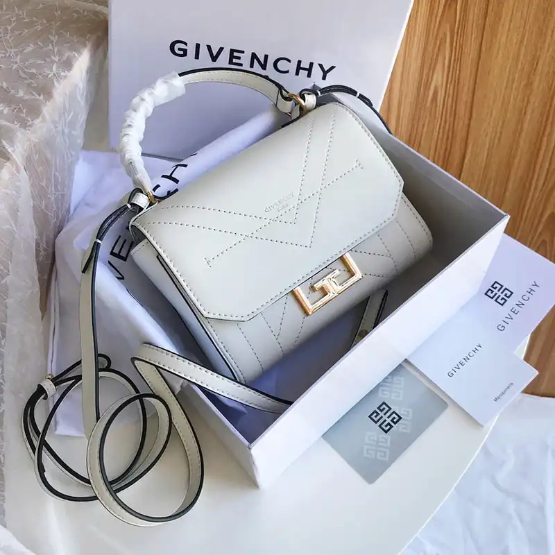 Givenchy Bags 1910GIV0001