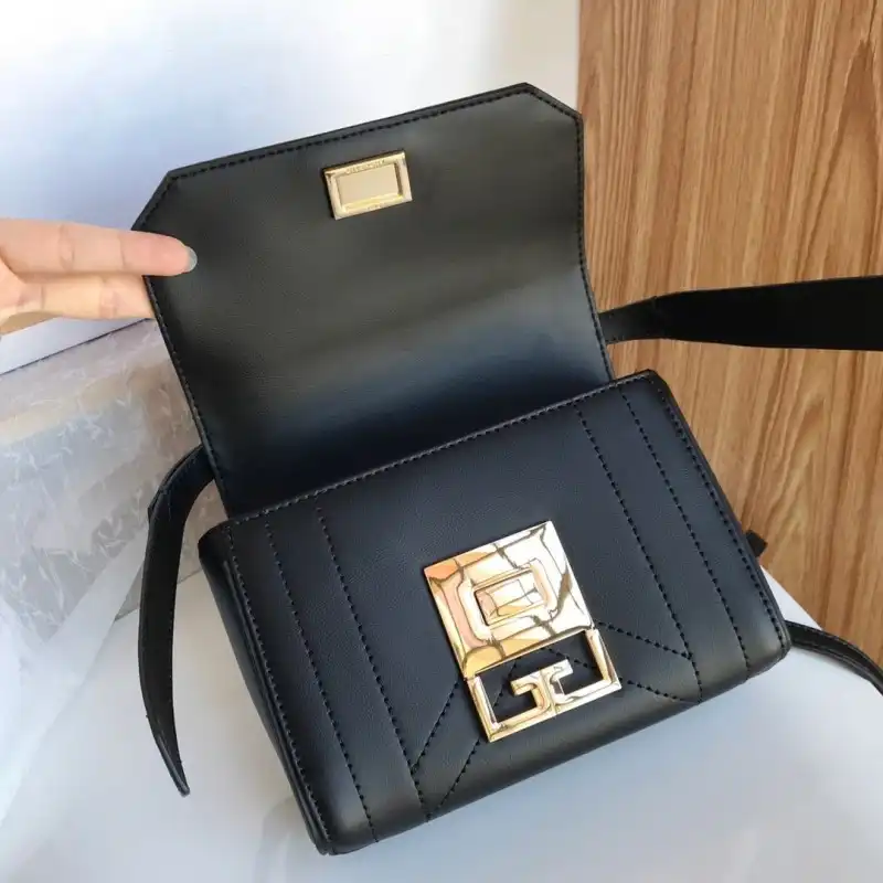 Givenchy Bags 1910GIV0005