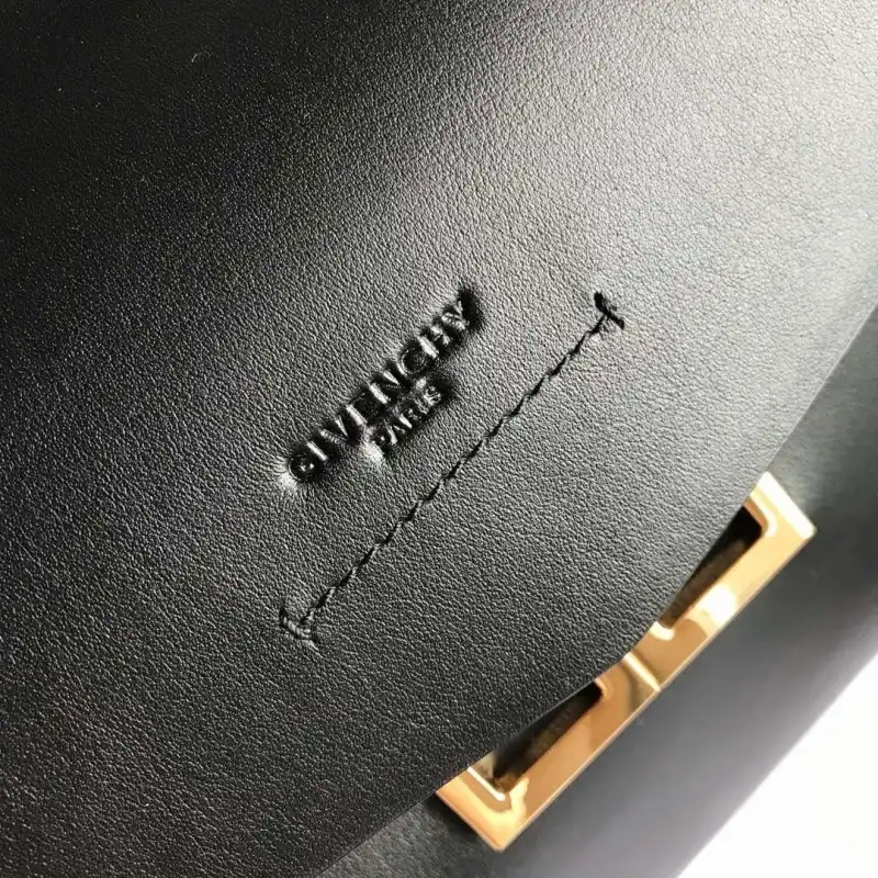 Givenchy Bags 1910GIV0032