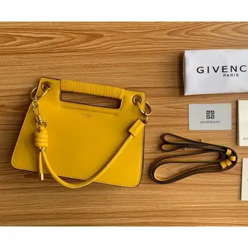 Givenchy Bags 1910GIV0043