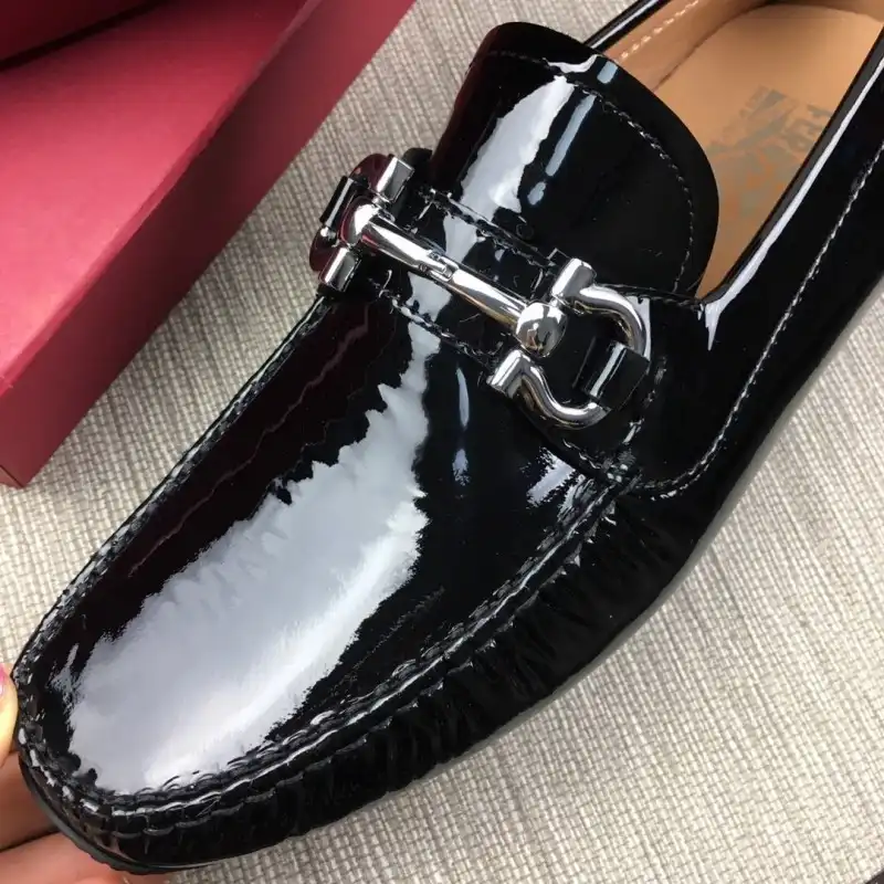 Salvatore Ferragamo Shoes 1910SH0152