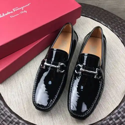 Salvatore Ferragamo Shoes 1910SH0152