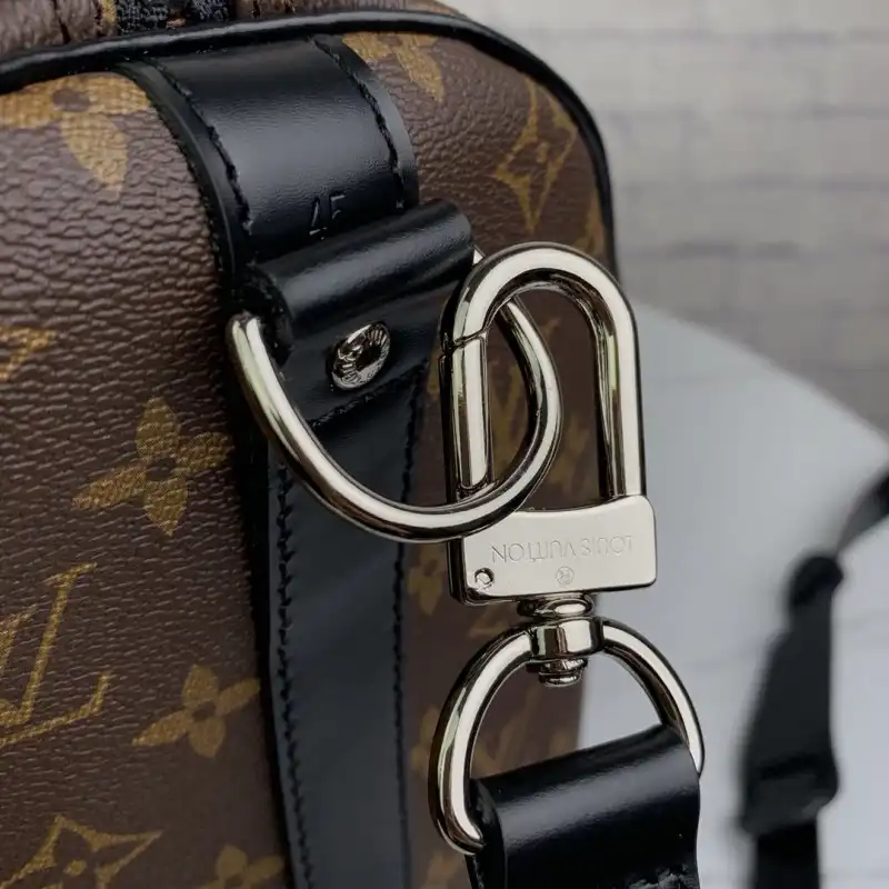 LV Bags 1911B570011