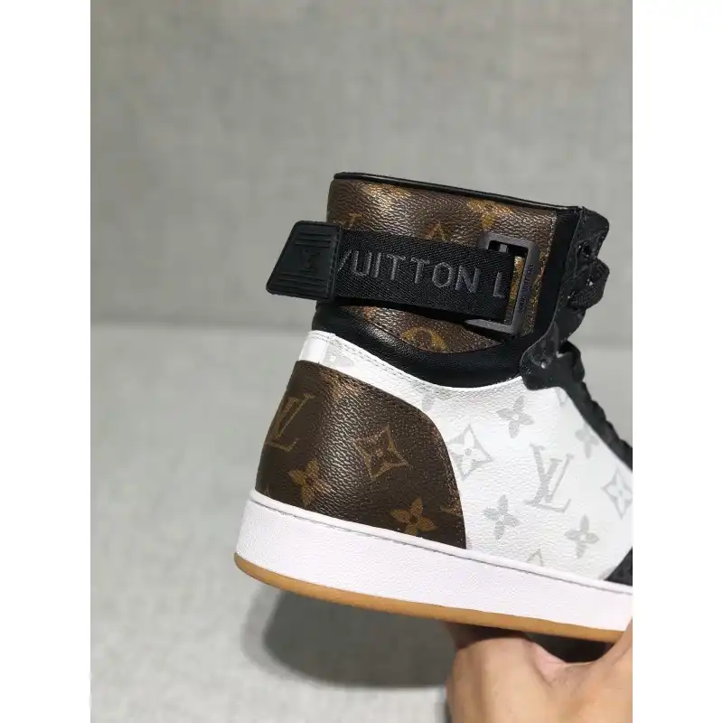 Brother Sam Yupoo LV Shoes 1911SH0006