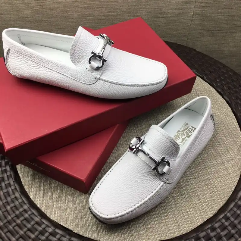 Salvatore Ferragamo Shoes 1911SH0070