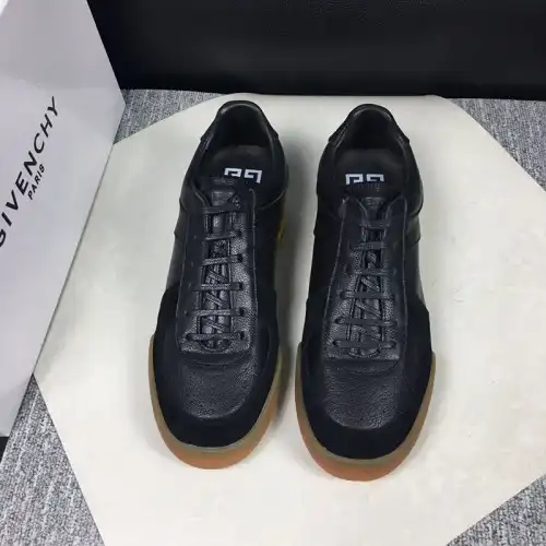 Givenchy Shoes 1911SH0072