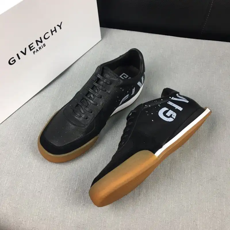 Givenchy Shoes 1911SH0073