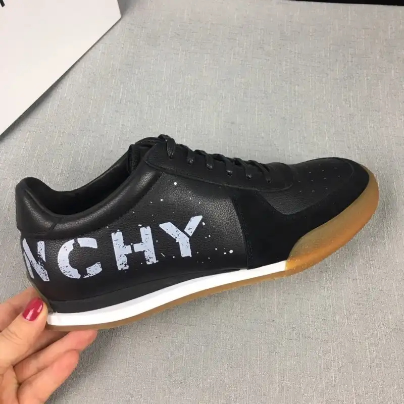 Givenchy Shoes 1911SH0073