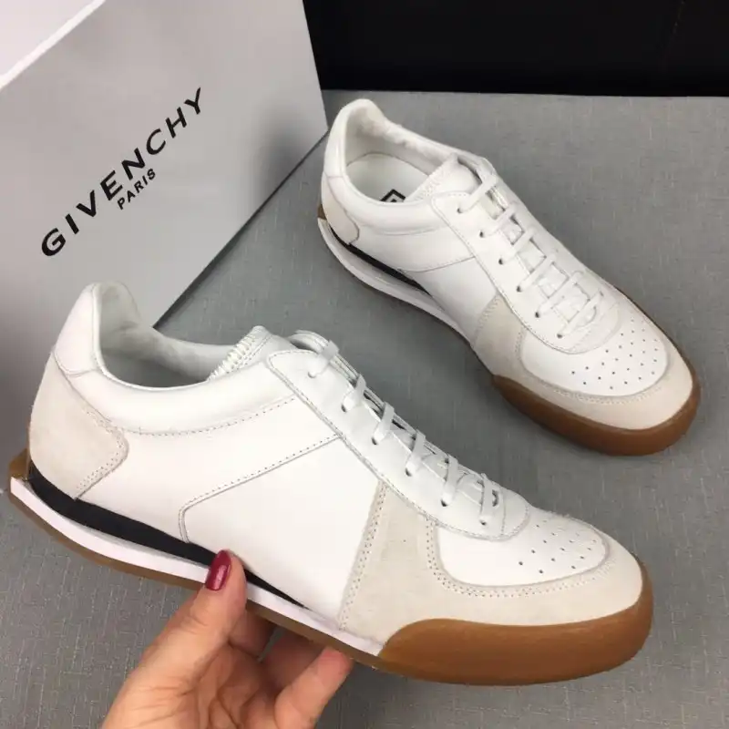 Givenchy Shoes 1911SH0074