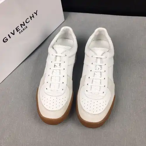 Givenchy Shoes 1911SH0074