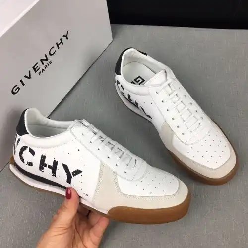 Givenchy Shoes 1911SH0075