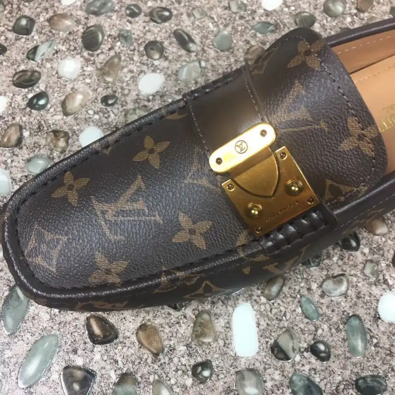 LV Shoes 1911SH0110