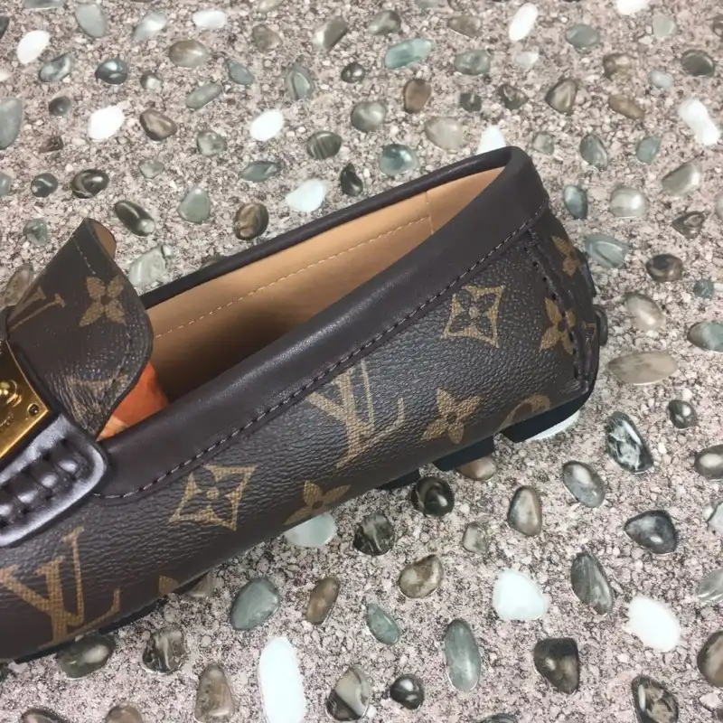 LV Shoes 1911SH0110