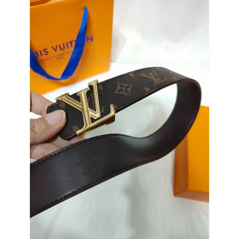 LV s Belte 1911X0009