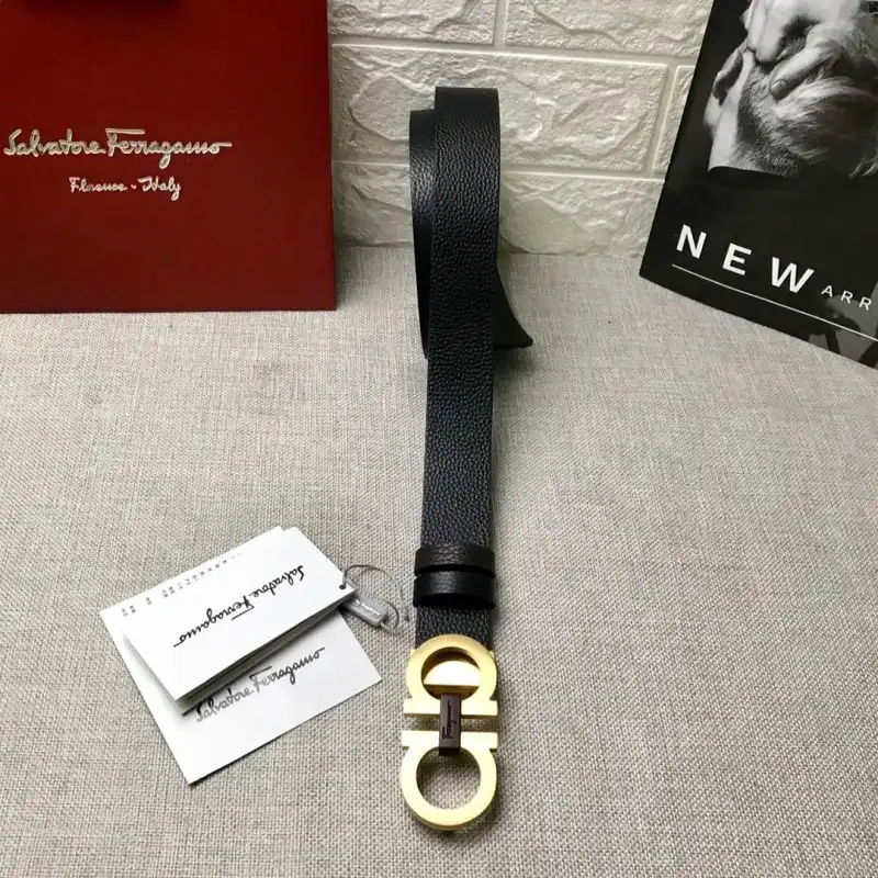 Salvatore Ferragamo s Belte 1911X0018