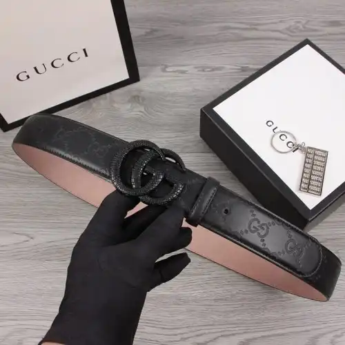 Gucci s Belte 1911X0026