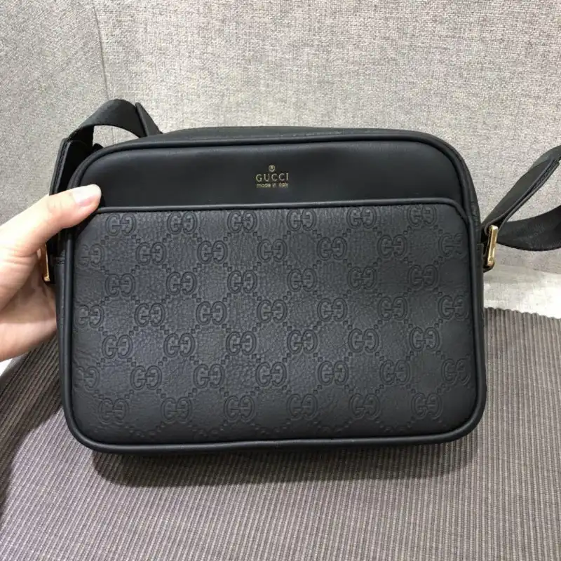 Cheap Gucci Bags 1917M0071