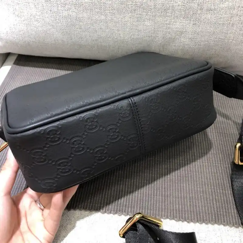 Cheap Gucci Bags 1917M0071