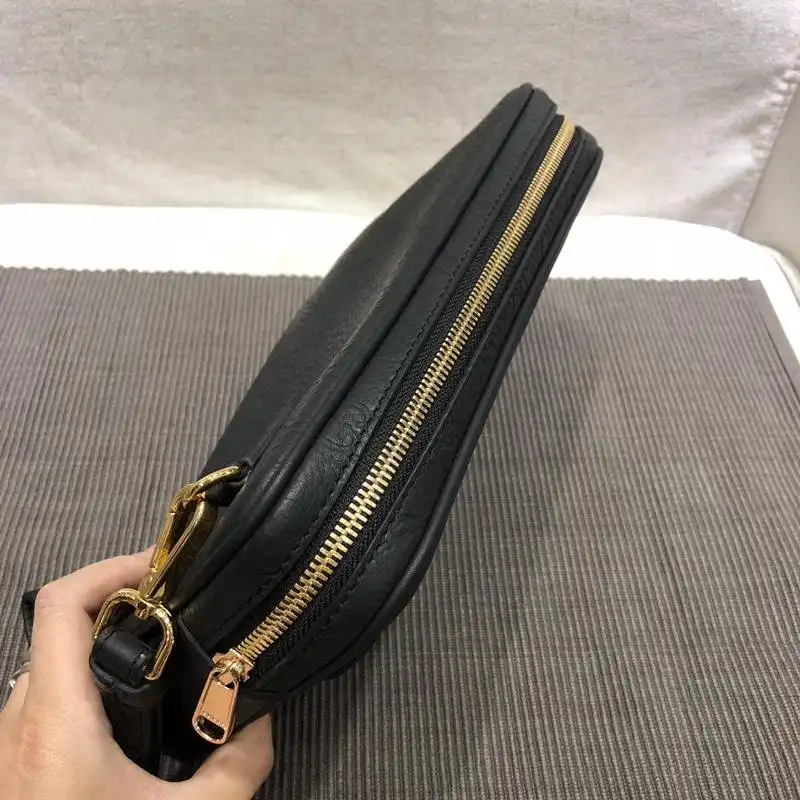 Cheap Gucci Bags 1917M0073