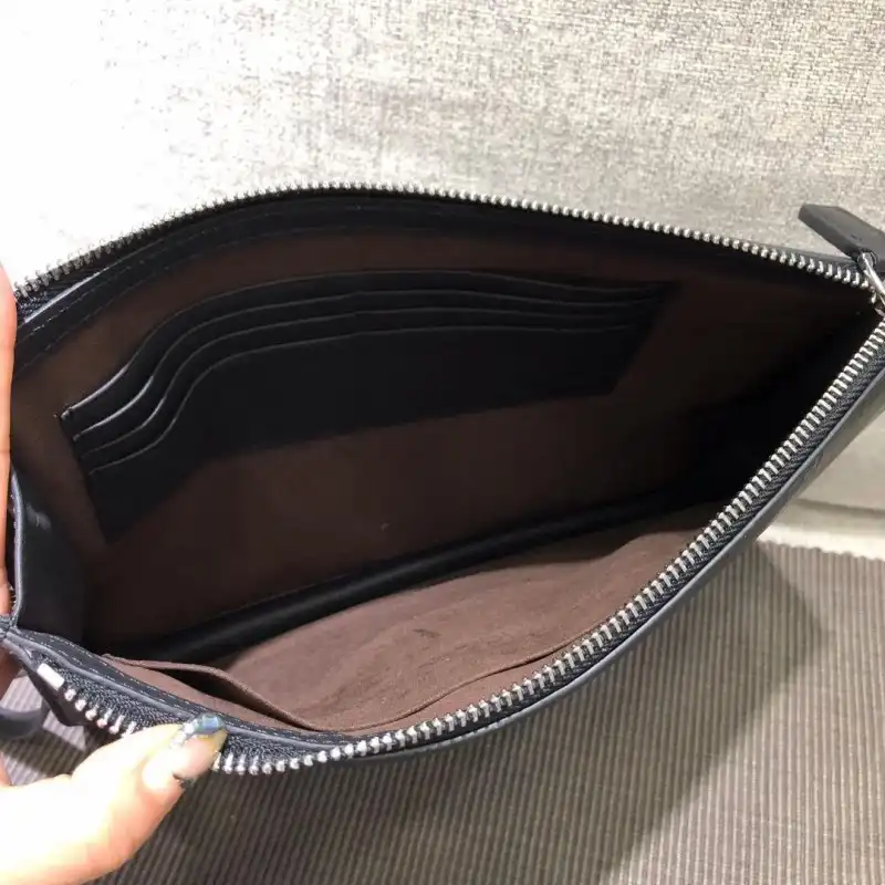 Cheap Gucci Bags 1917M0077