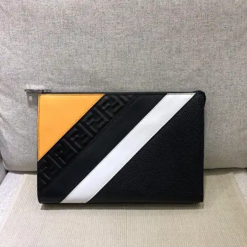 Fendi Bags 1917M0039