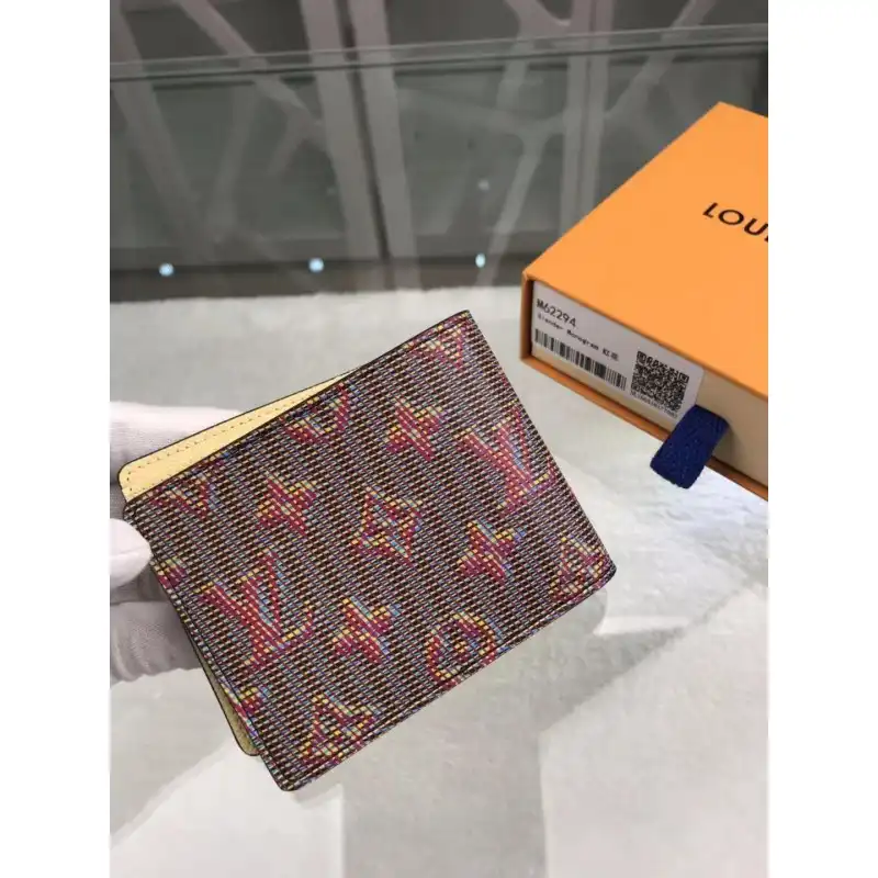 LV Bags 19B570039