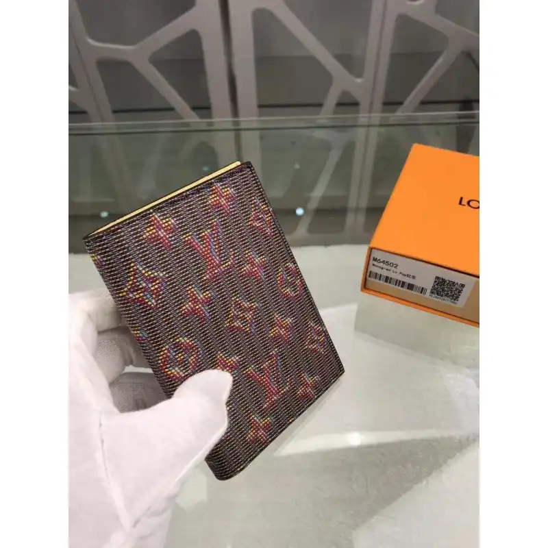 FASH LOUIS VUITTON Bags 19B570044