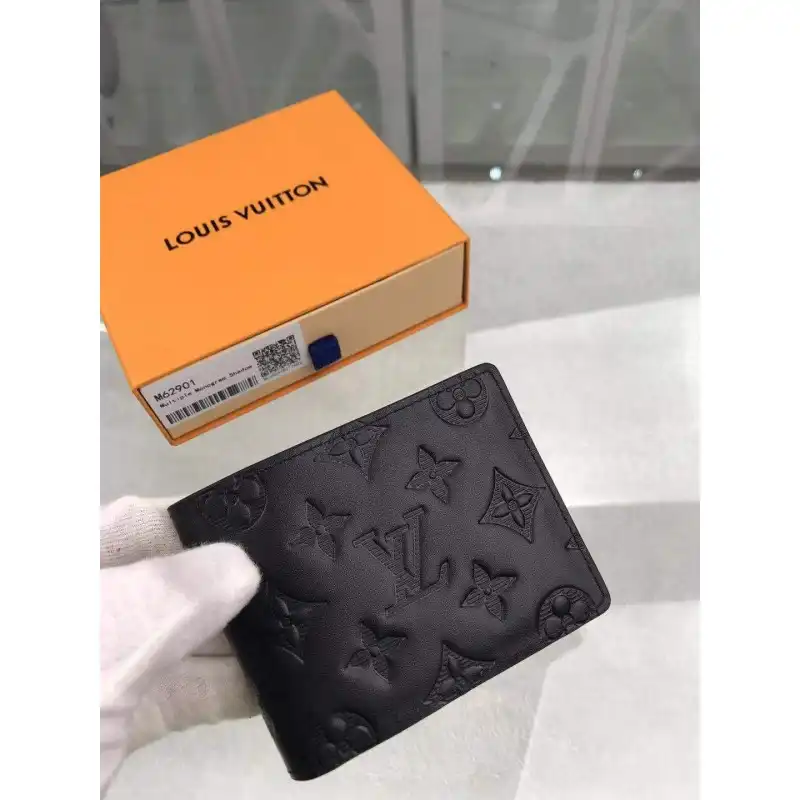 LV Bags 19B570076