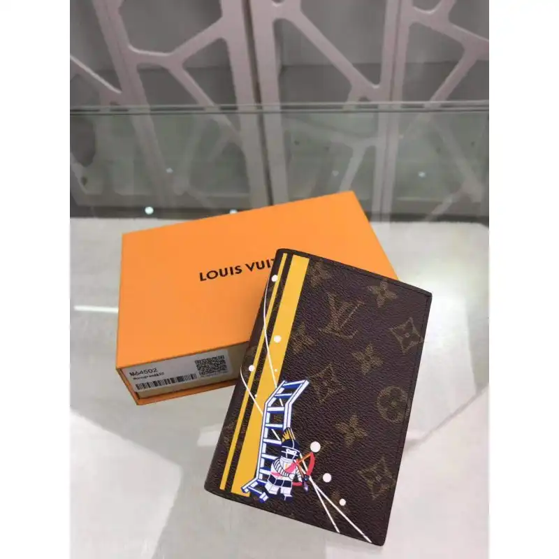 FASH LOUIS VUITTON Bags 19B570078