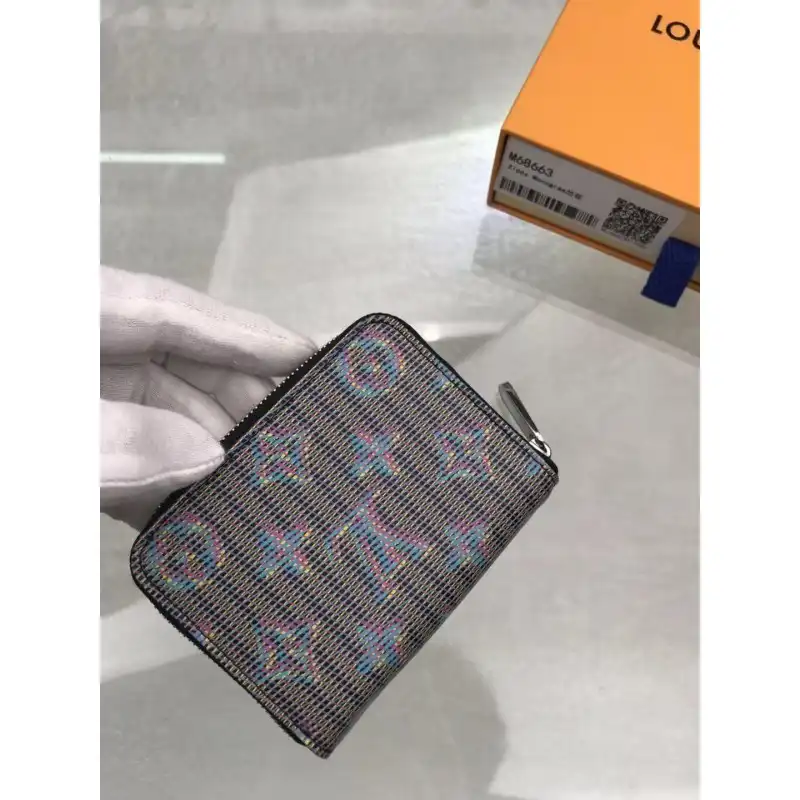 LV Bags 19B570091