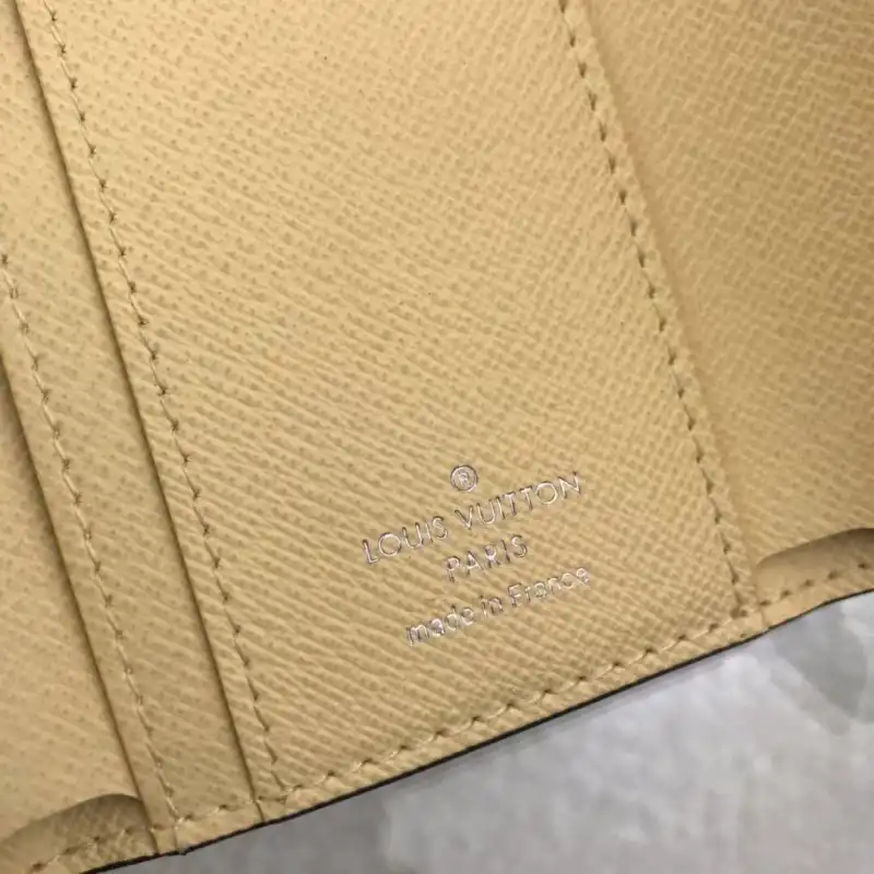 LV Bags 19B570092