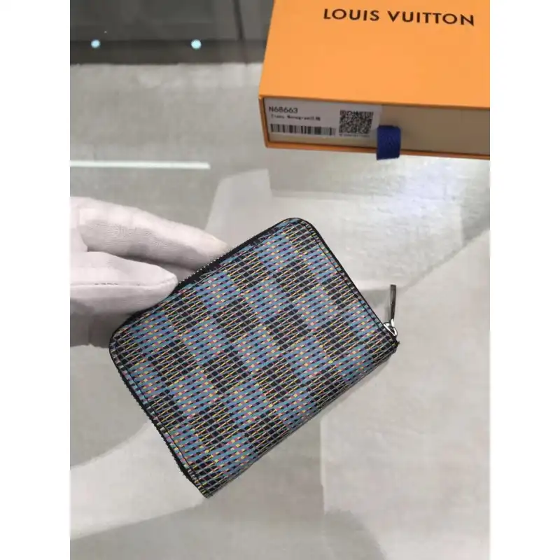 LV Bags 19B570097