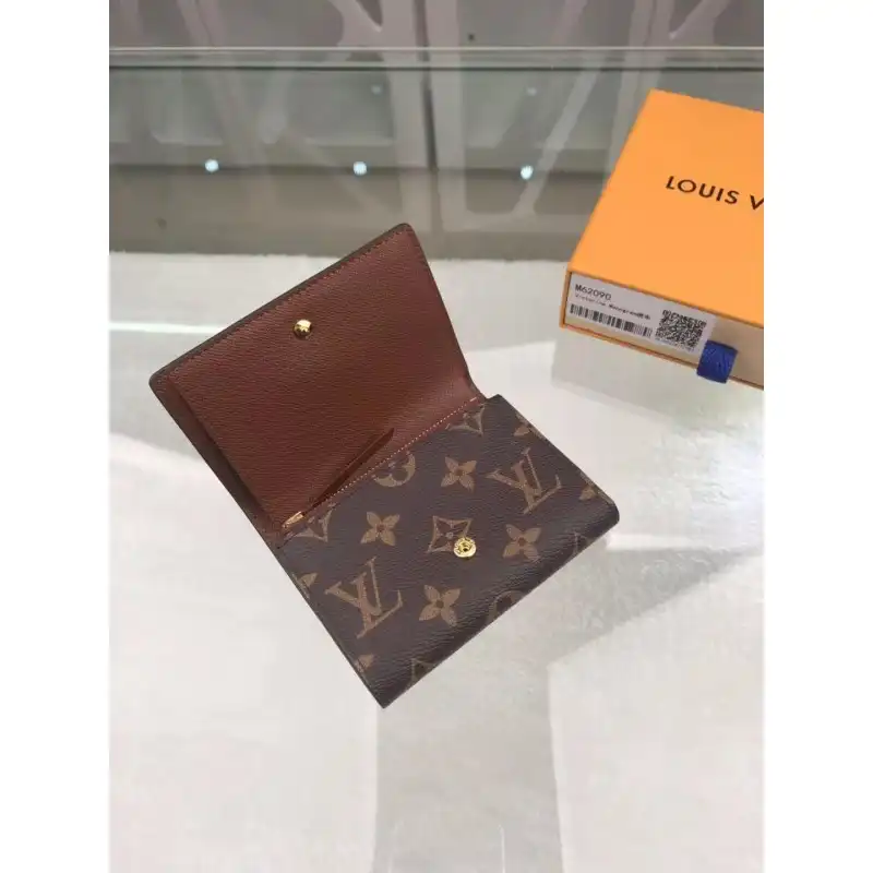 LV Bags 19B570101