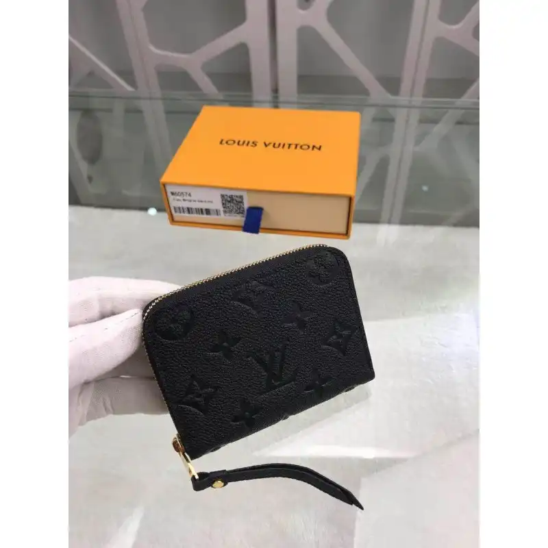 LV Bags 19B570103