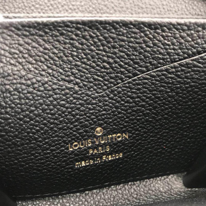 FASH LOUIS VUITTON Bags 19B570103