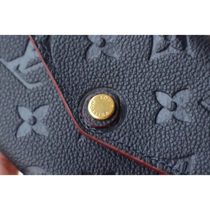 LV Bags 19B570104