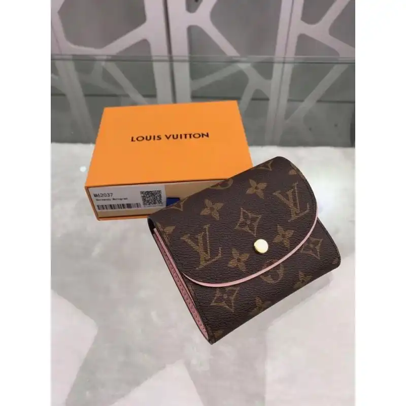 LV Bags 19B570135