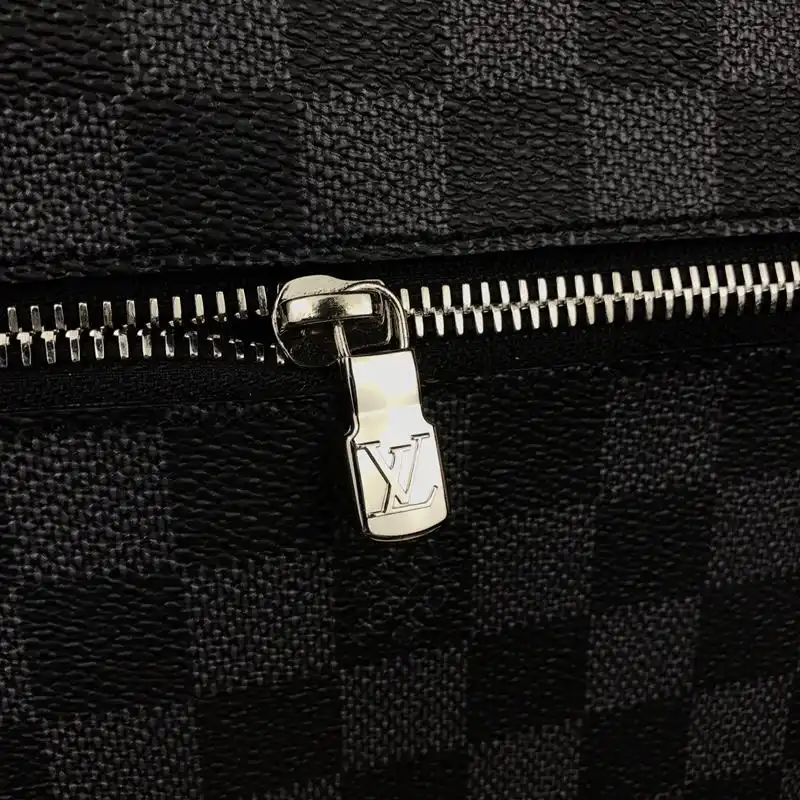 LV Bags 19B570156