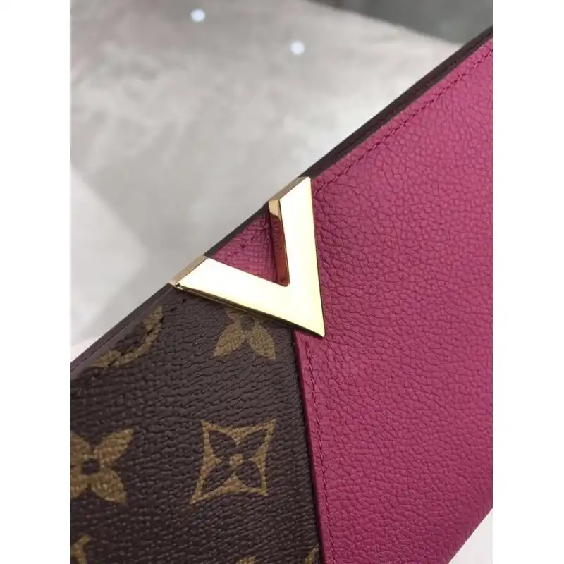 LV Bags 19B570160