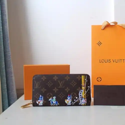 LV Bags 19B570183