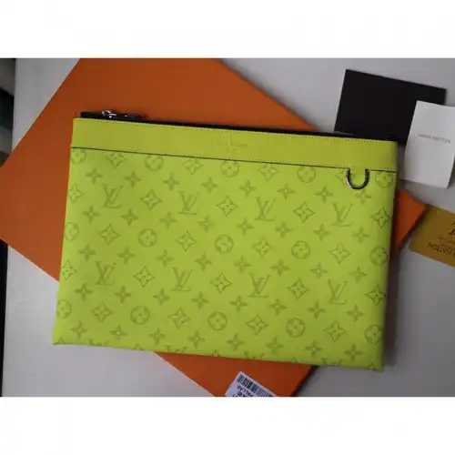 LV Bags 19B570187