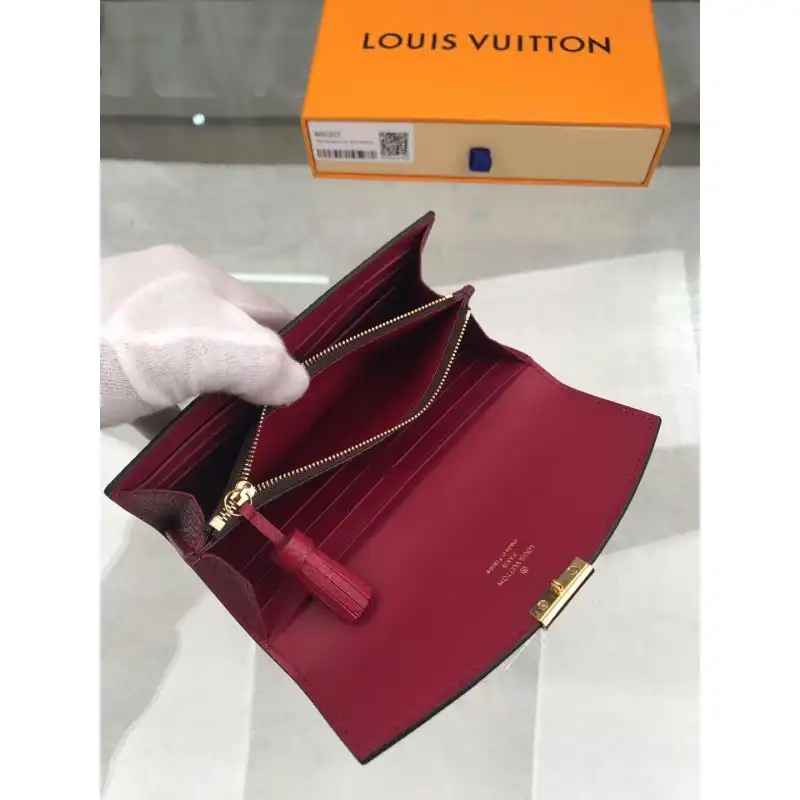 LV Bags 19B570213