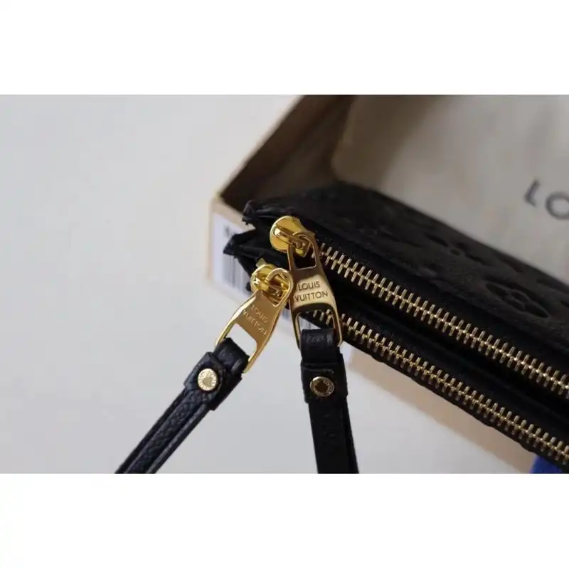 LV Bags 19B570216