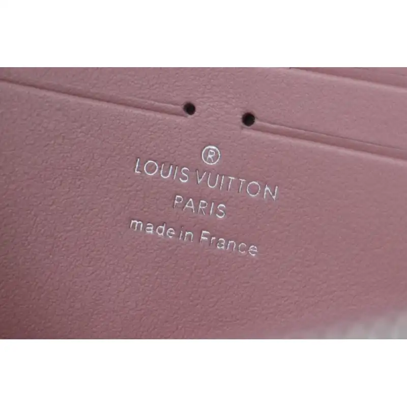 LV Bags 19B570231