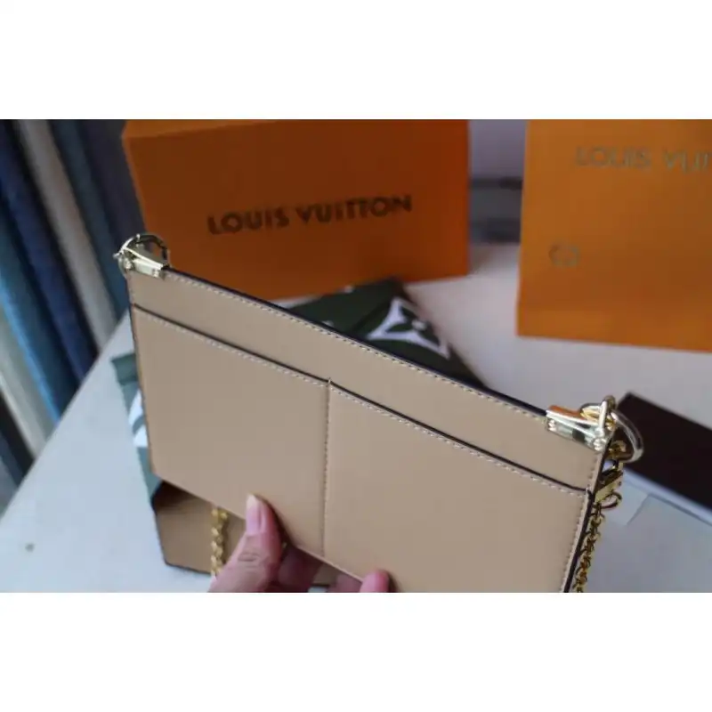 LV Bags 19B570241