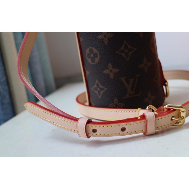 FASH LOUIS VUITTON Bags 19B570252