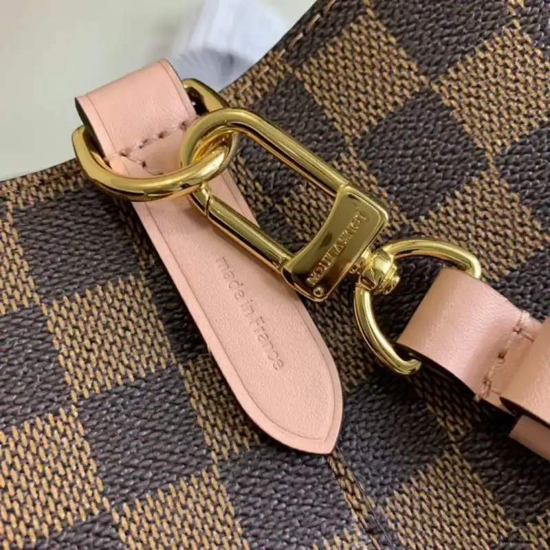 LV Bags 19B570253