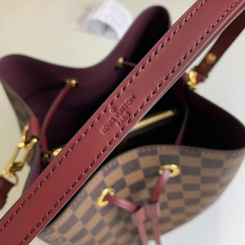 FASH LOUIS VUITTON Bags 19B570255