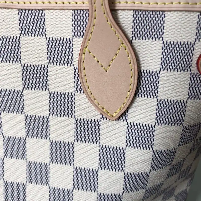 LV Bags 19B570269