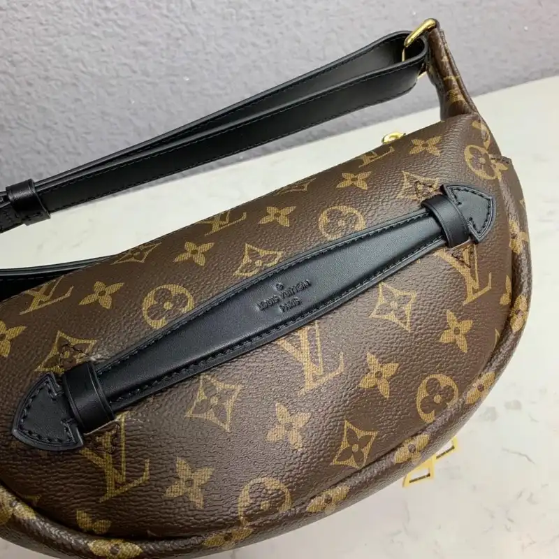 LV Bags 19B570275